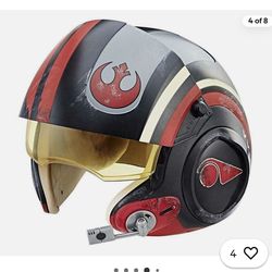 H asbro Star Wars The Black Series Poe Dameron Electronic X-Wing Pilot Helmet with Movable Visor & BB-8 Sound Effect