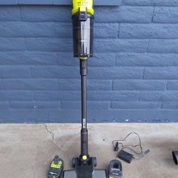 STICK VACUUM RYOBI 18V BATTERY AND CHARGER INCLUDED 