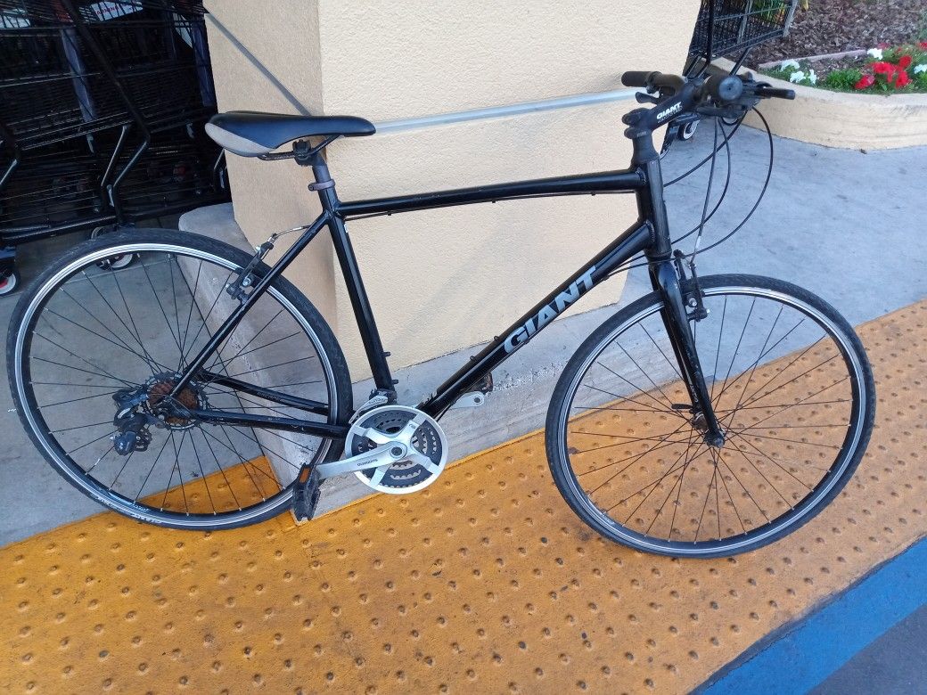 Giant Eclipse On Road Sport 10 Speed Bicycle