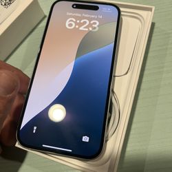 $500 Brand New iPhone 15 