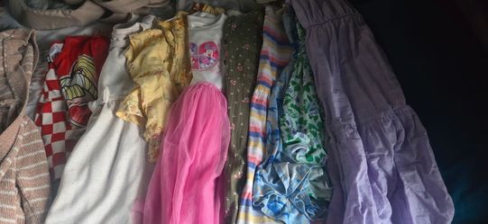 Girls dresses size 6,7 and 8 perfect condition
