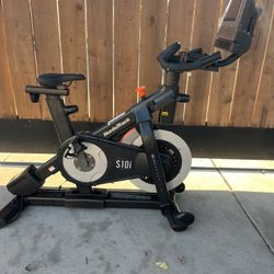 NordicTrack S10i Studio Cycle bike