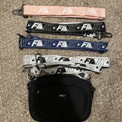 Crossbody Bag With 4 Interchangeable Colored Straps