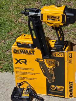 Brand New DEWALT 20-Volt 21° Cordless Framing Nailer Kit with 6.0 Ah Lithium-lon Battery and Charger