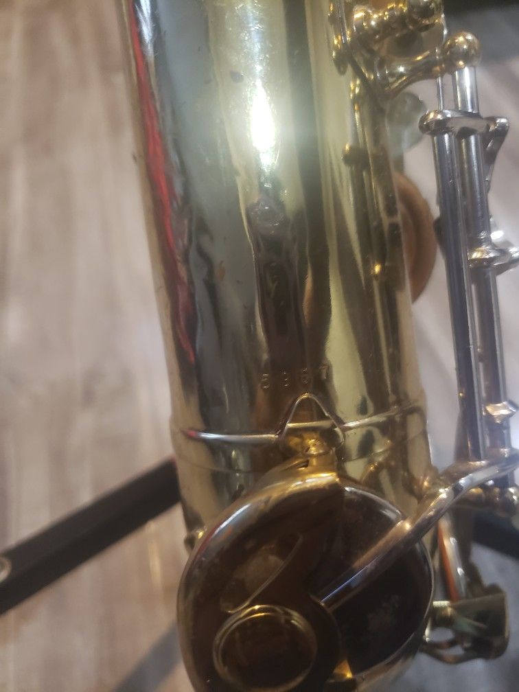 Armstrong 3040 Elkhart Tenor Saxophone