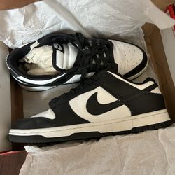 Panda Dunks 10.5