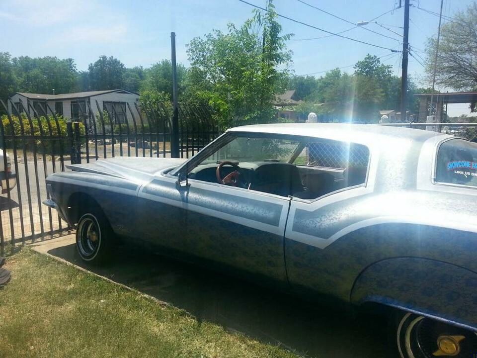 1971 Buick Riviera lowrider