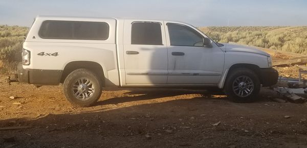 Trade for ??? 2005 dodge dakota 4x4 clear title in hand