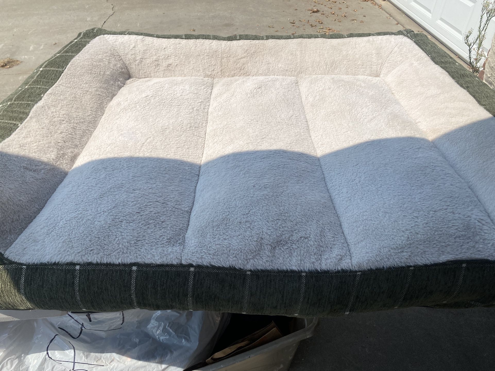 Green XL Dog Bed Kirkland 