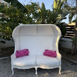 Renting Balloon Loveseat 