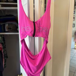 Woman’s bathing suits