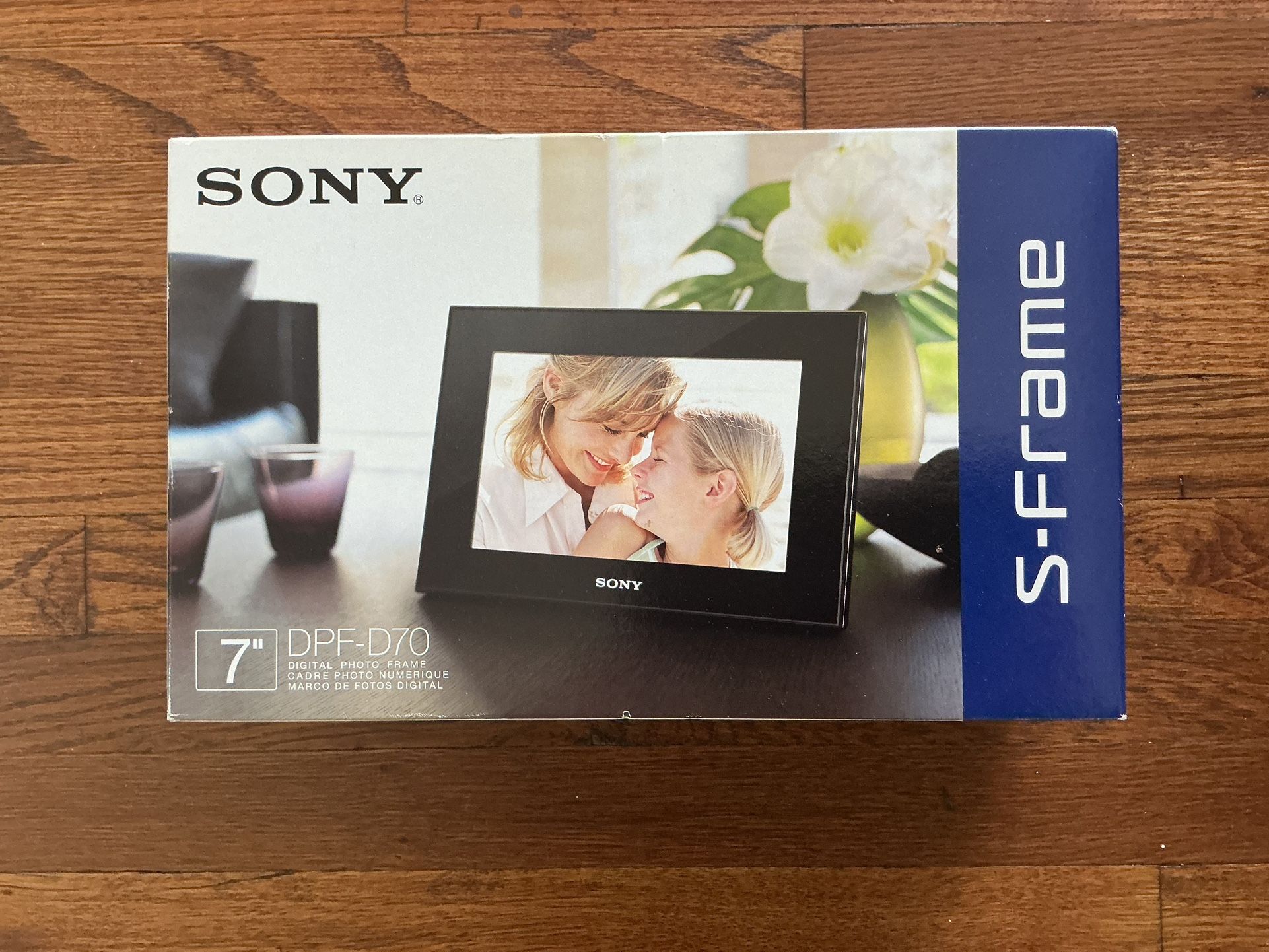 ππ Sony S Frame 7β Digital Picture Frame **New in the Box**
