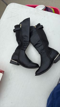 7 1/2 Woman Boots