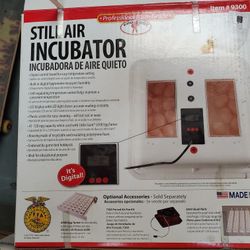 Little GIANT EGG INCUBATOR # 9300