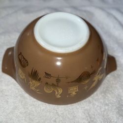 Pyrex 442 Cinderella 1.5 Quart Bowl Gold Ovenware Vintage 