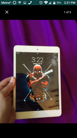 IPad mini A1432 16gb small crack works perfect
