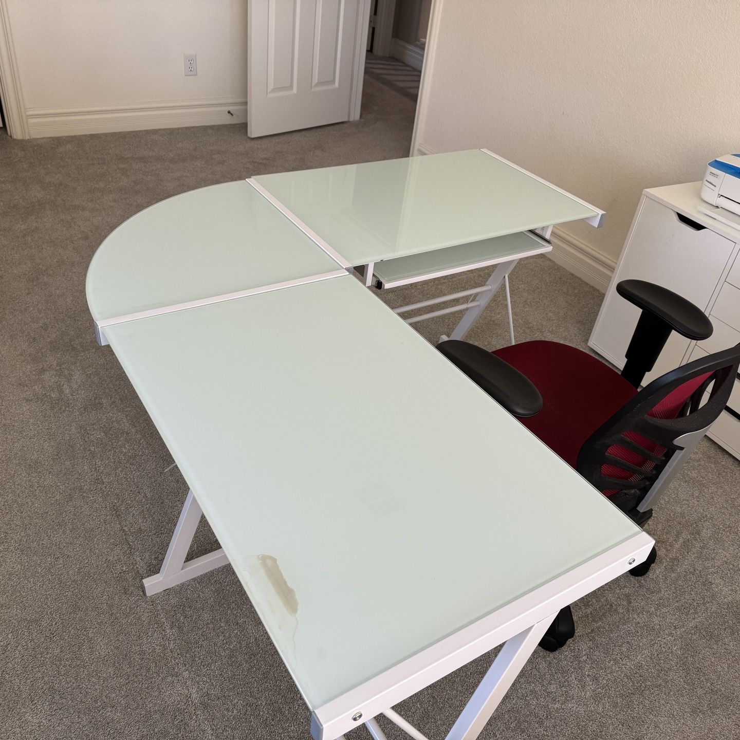 Computer Desk With Ergo Chair