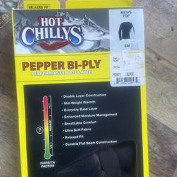 NIB Hot Chillys Pepper Bi-Ply Performance Base Layer Mens Crewneck Top Black SM
