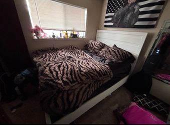 Queen bed with mattress white