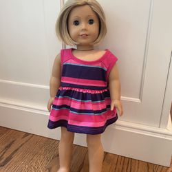 American Girl Doll 2014 Kit Kittredge Blonde Short Hair Freckles Blue Eyes. Condition pre owned and show some signs of play usage and is overall in so