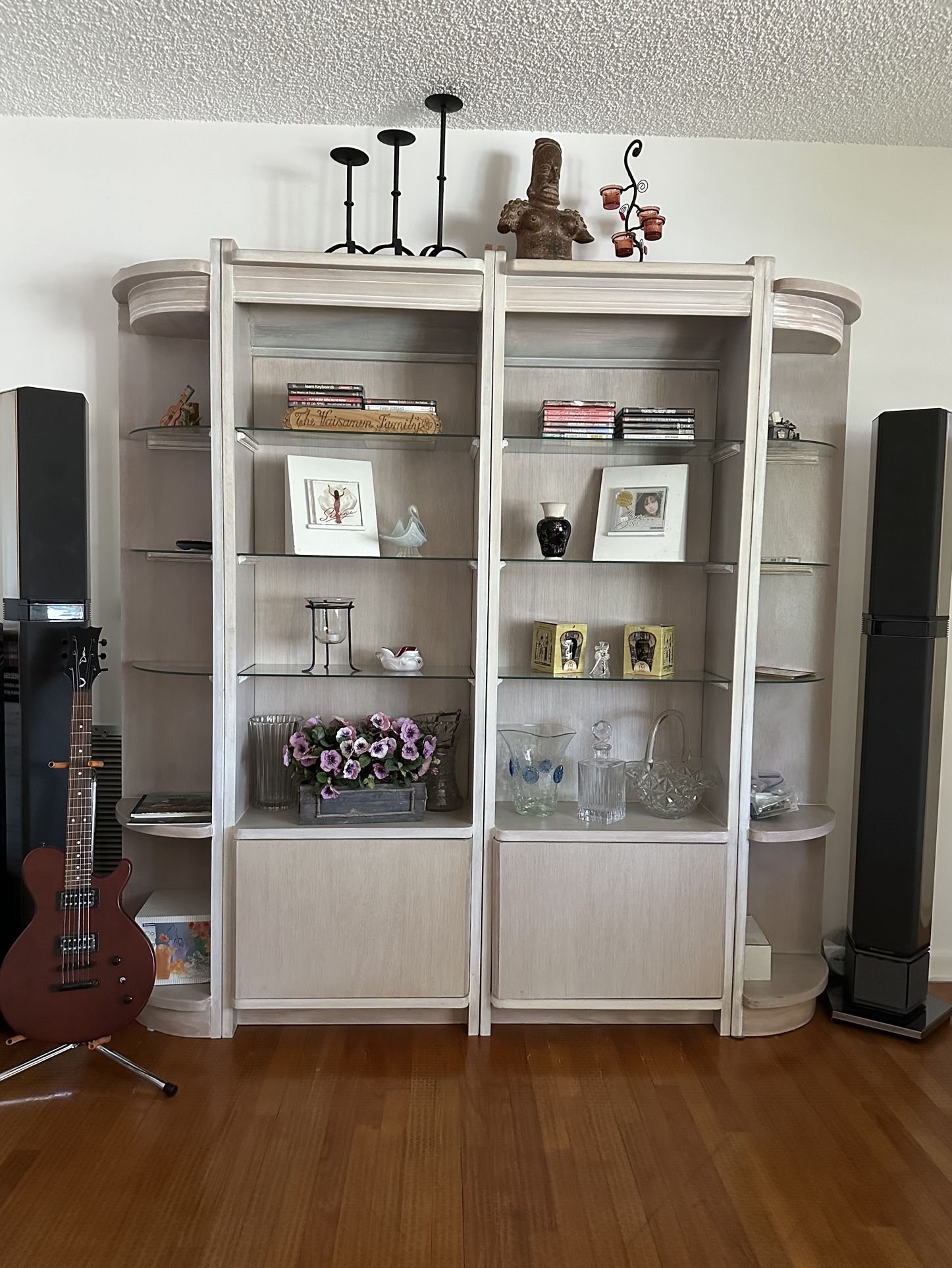 BOOKSHELF In GOOD CONDITION!,All Products : American Fashion Style Bags On Sale