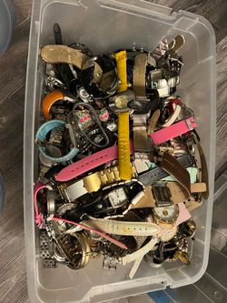 Lot watches
