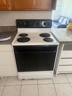 Frigidaire Stove