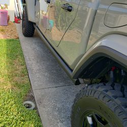 Mopar Rock Side Sills NEW Pair Fits Jeep Gladiator 2020-22  SALE