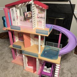 Barbie Dream House 