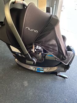 Pipa RX Infant Car Seat & Relx Base in Caviar Color