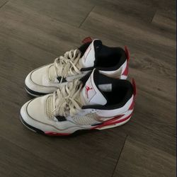 Jordan 4s Retro