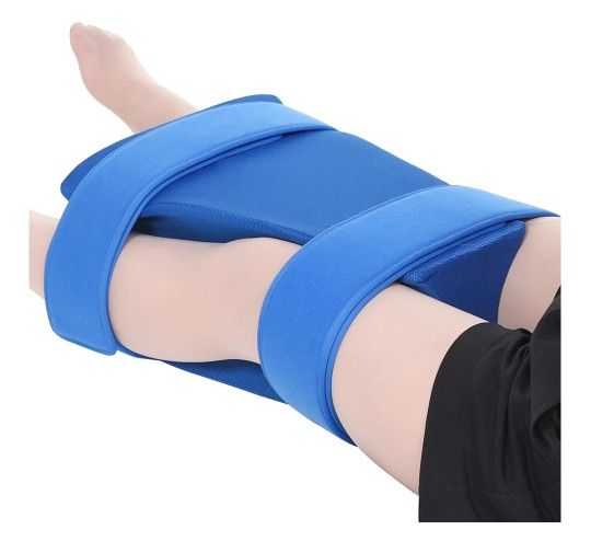 Hip Abduction Pillow - Hip Surgery Pillow with Pillow Cover - Comfortable Foam Pillow for Hip Replacement Surgery After (Medium)