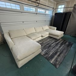 4-Piece White “Cloud” Style Sectional Couch – (Delivery Available)