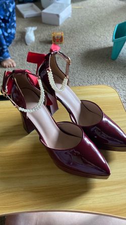 Burgundy heels with pearl strap Burgundy heels with pearl strap
