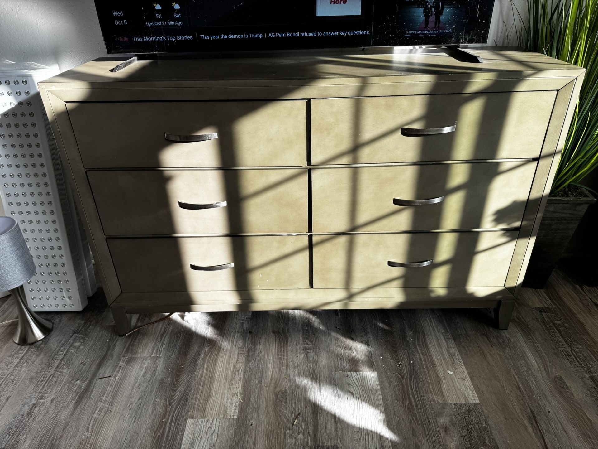 Tremont Gray 6 Drawer Dresser & Mirror