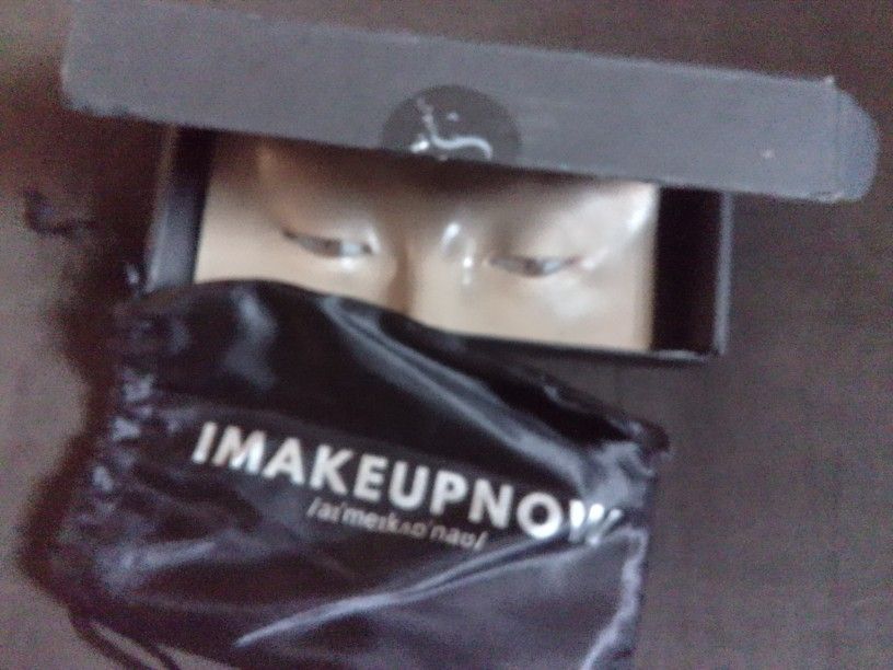 I Makeup Practice Eyes