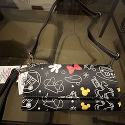 Disney crossbody purse + Trading pins