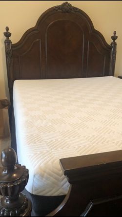 Queen Bedroom Set With Mattress