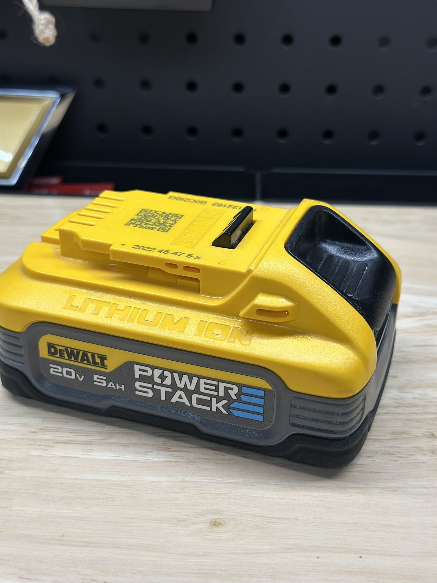 DeWalt Power Stack 5AH Battery