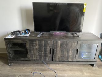 Entertainment stand/table