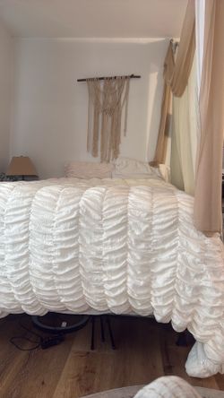 Firm queen size mattress and frame new