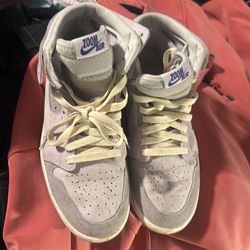 Air Jordan 1 Zoom CMFT 2  SIZE 8 WOMEN