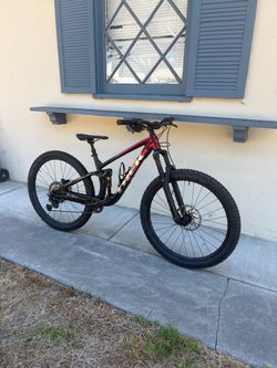 2021 Trek Fuel EX 8 XT  Medium  29er