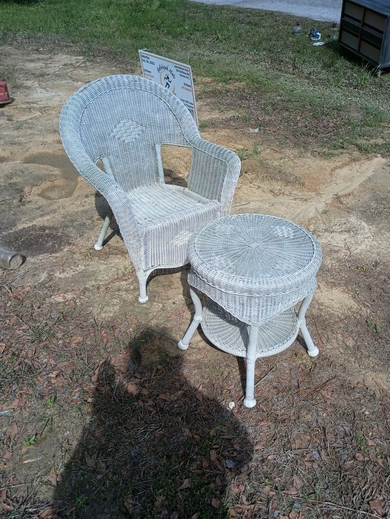 Out Door Table And Chair