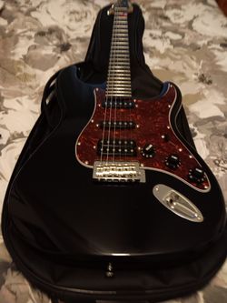 2 Acoustic Guitars Washburn 3 Strat Style Guitars