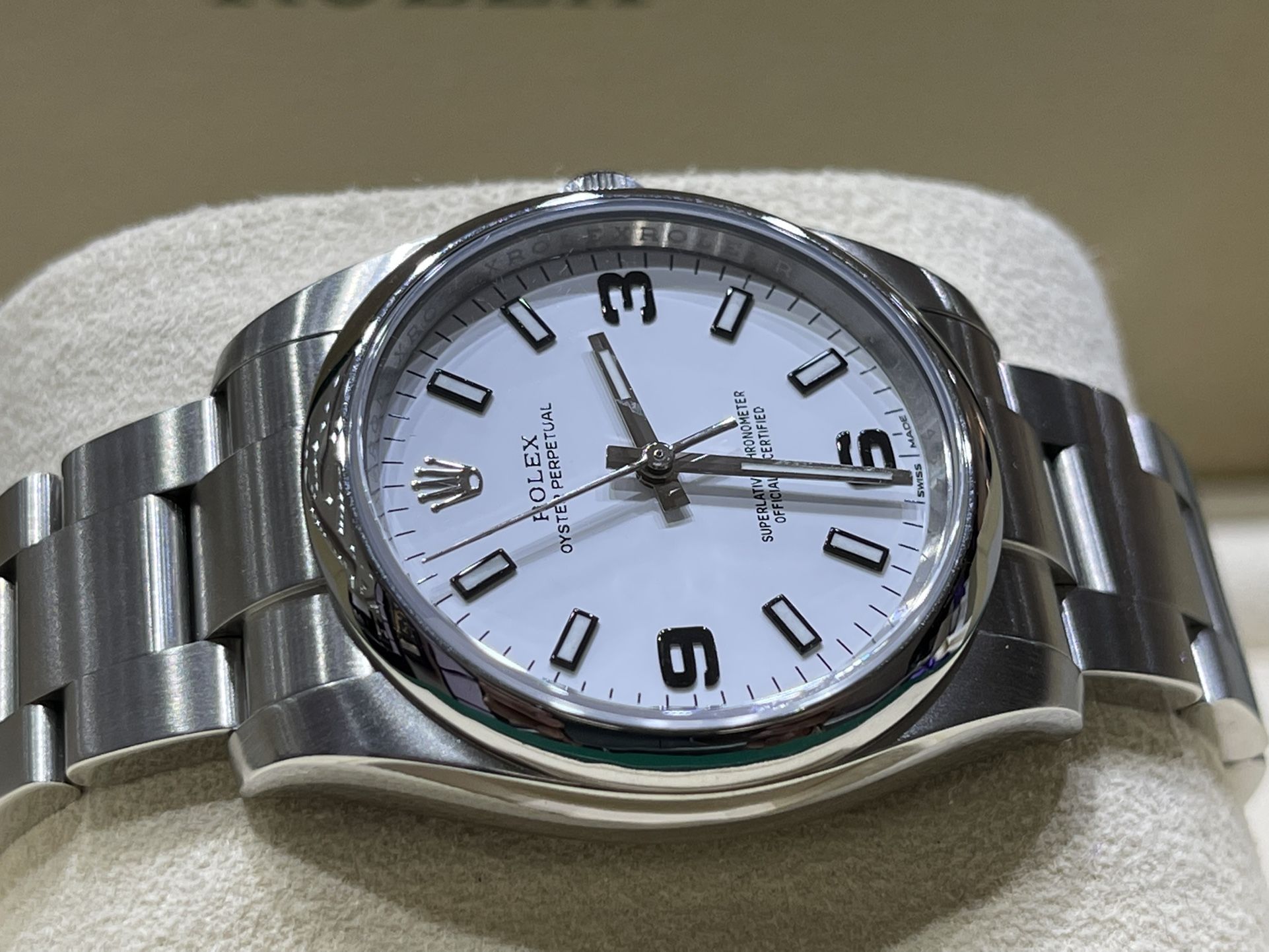 Rolex Oyster Perpetual 114200 White Face
