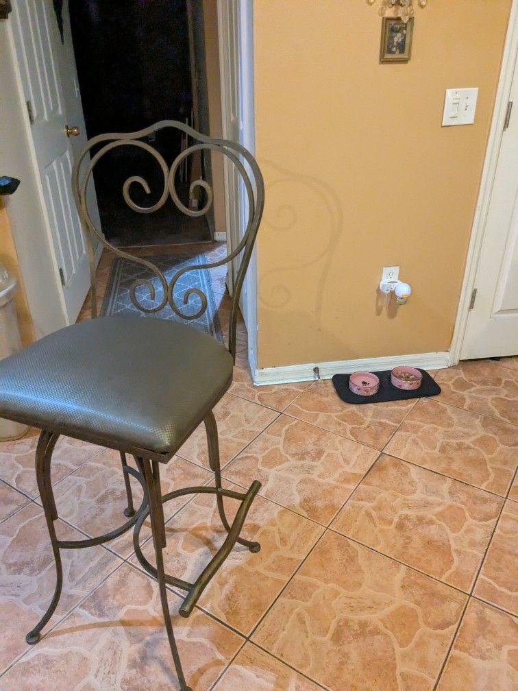 BEAUTIFUL IRON BARSTOOLS $30.00 For Both