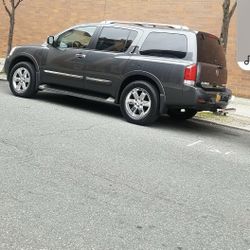 2011 Nissan Armada