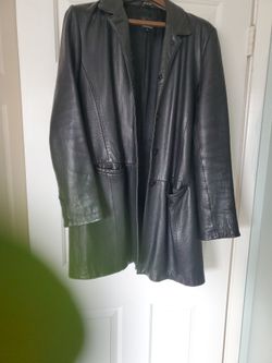 Black Ladies Leather Coat