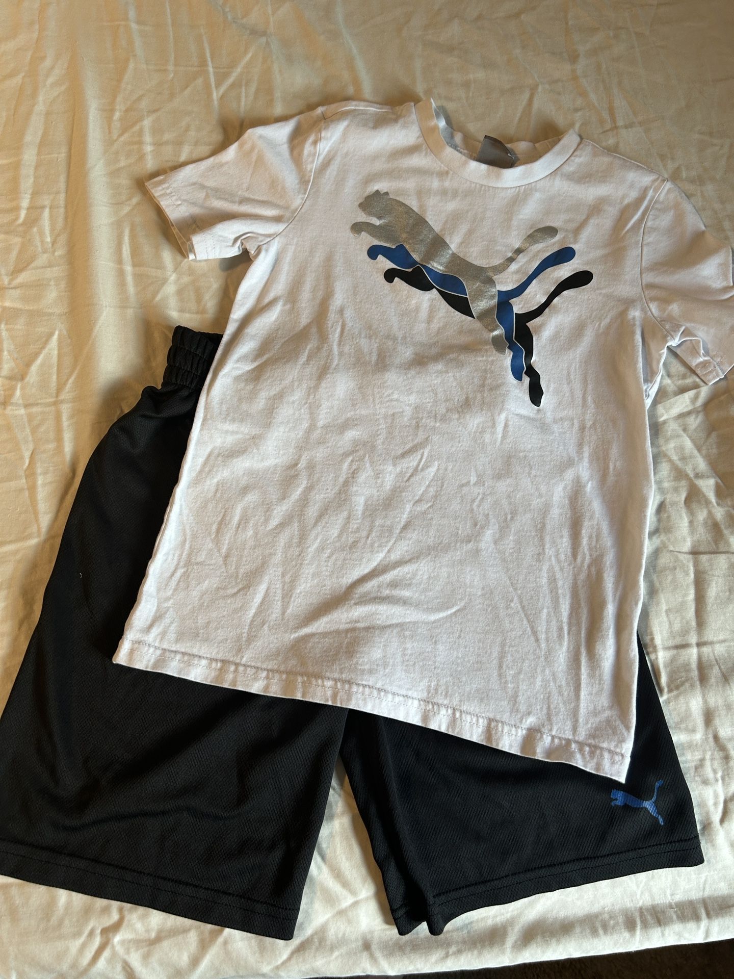 Boys Puma Shorts And Shirt Set Size 7/8